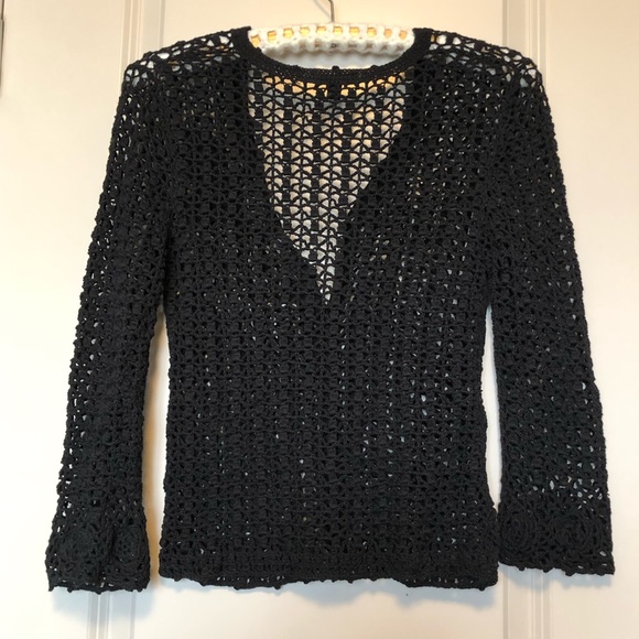 JACOB -SM- Gorgeous Macramé Style Sweater With Beaded Flower Appliqués - Picture 6 of 8